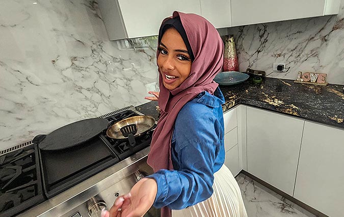 [HijabHookup] Hadiya Honey (Learning To Be Naughty)